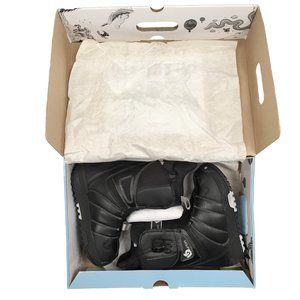 NEW! Burton Mint Womens Snowboard Boots!  Size 4 or 5 (Euro 34 or 35)  Black